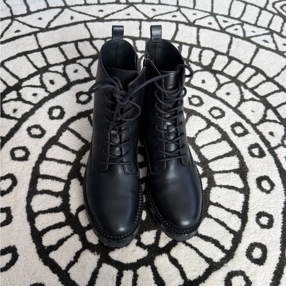 Vince Cabria Lug Boot - size 7.5 / 37.5 - Picture 8 of 8